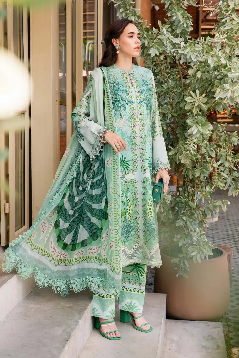 Bana Dora Lawn 3pc Maria B Code: 2514A